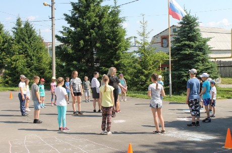 Веселые старты "Вперед к победе!"